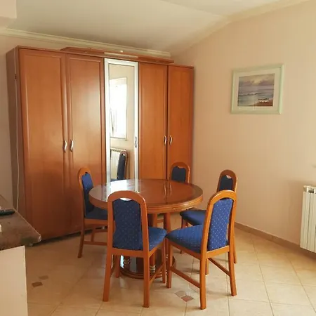 Apartament Luxury Apartament At Sea Vir